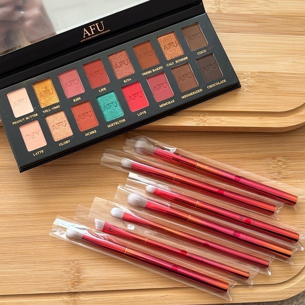 Brand New BH Cosmetics 8-Piece Eye Brush Set & AFU Eyeshadow Palette Pigmented